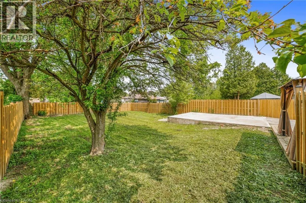 784 UPPER GAGE Drive