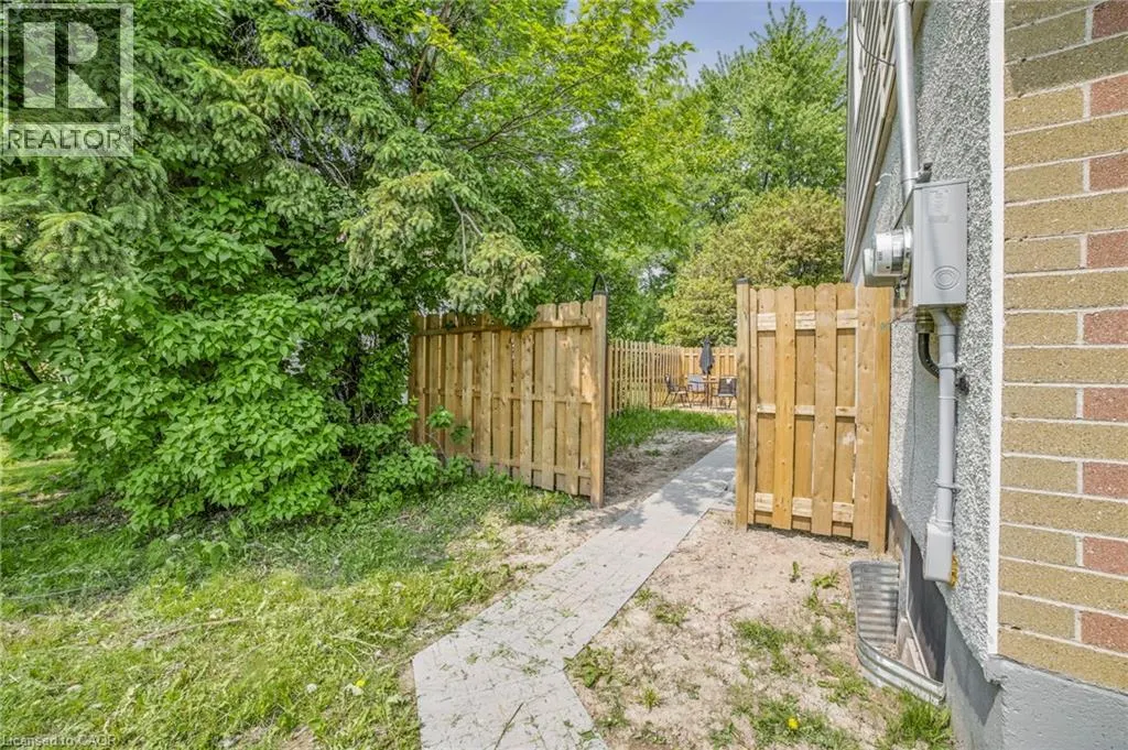 784 UPPER GAGE Drive