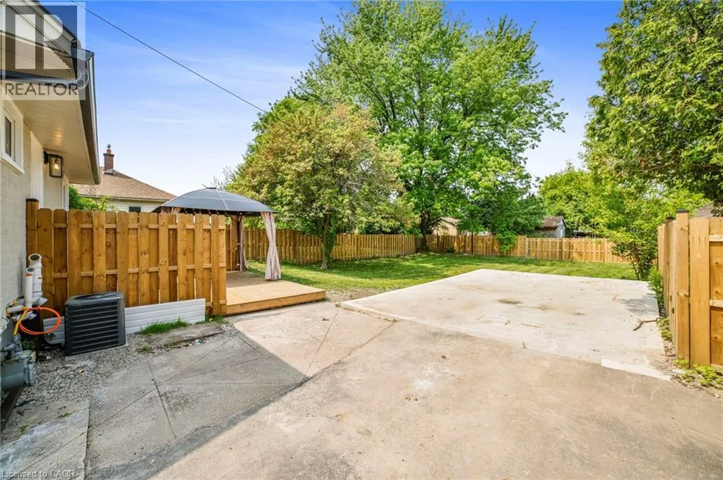 784 UPPER GAGE Drive