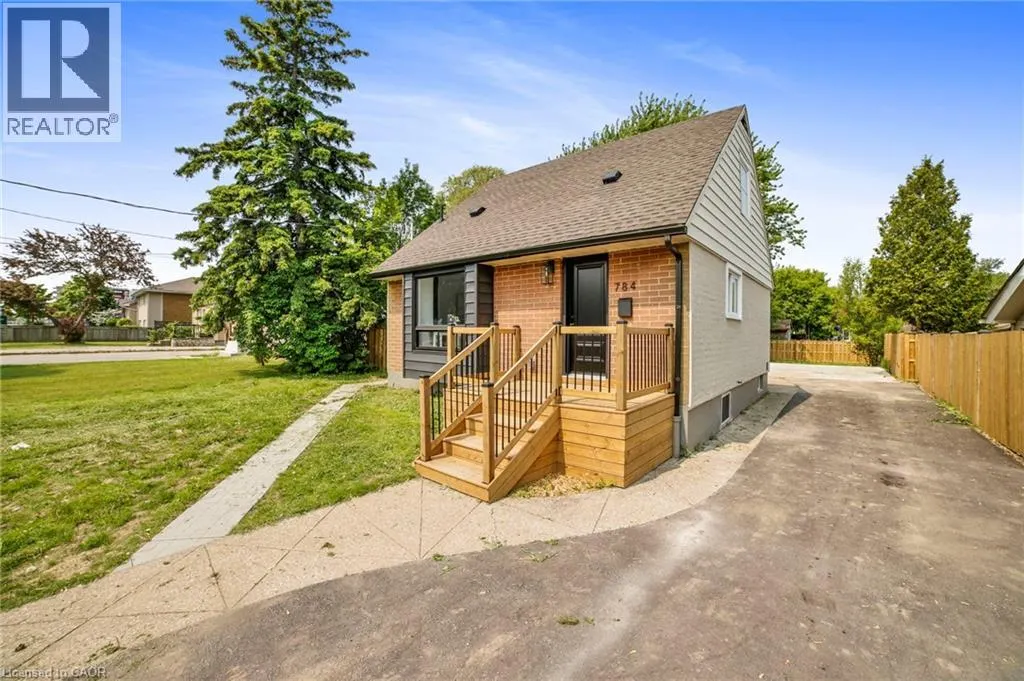784 UPPER GAGE Drive