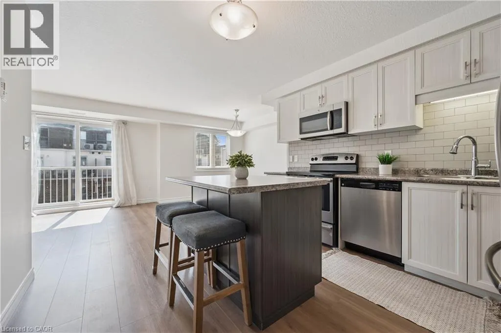 24 SIENNA Street Unit# D, #D