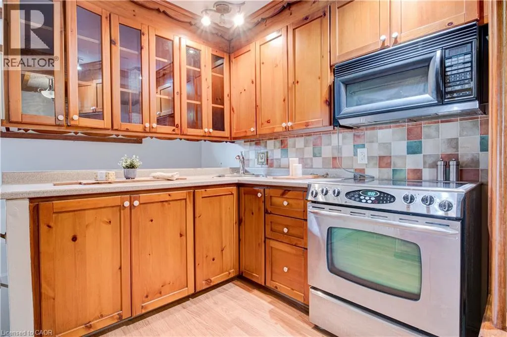 107 LAURIS Avenue