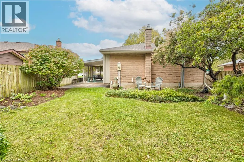 107 LAURIS Avenue