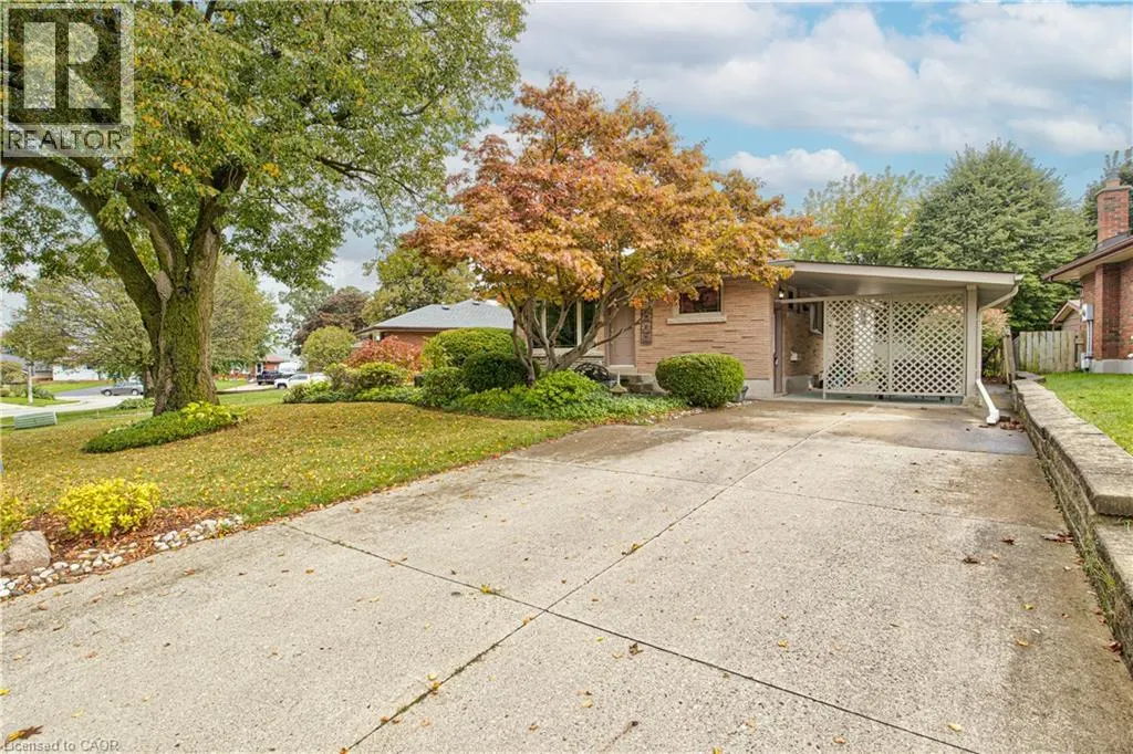 107 LAURIS Avenue