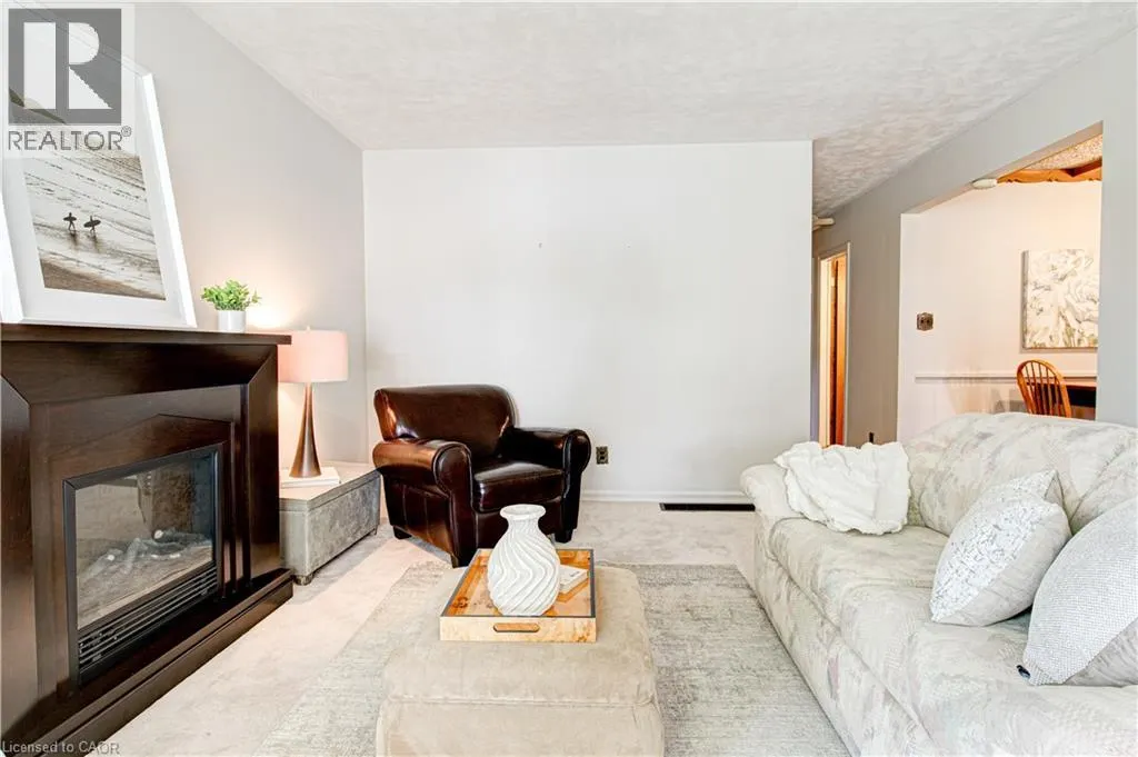 107 LAURIS Avenue