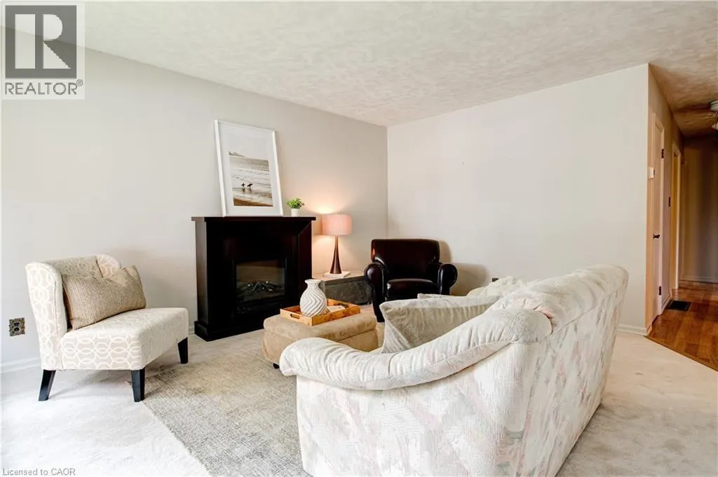 107 LAURIS Avenue