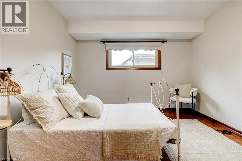 107 LAURIS Avenue