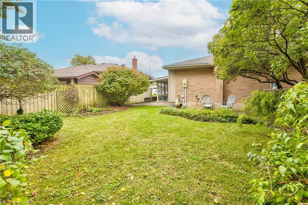 107 LAURIS Avenue