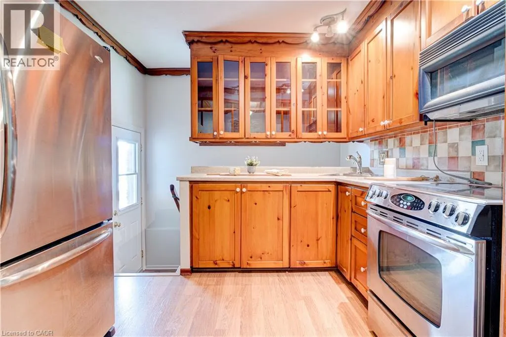 107 LAURIS Avenue