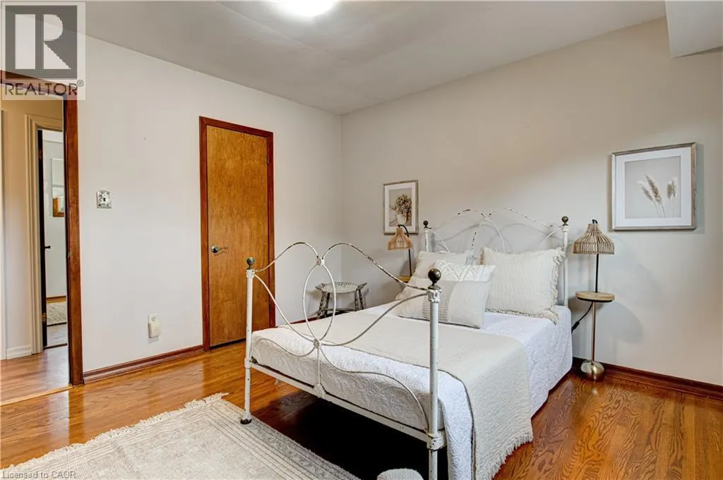 107 LAURIS Avenue