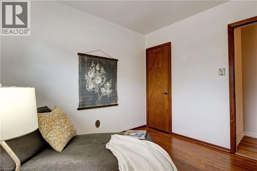 107 LAURIS Avenue
