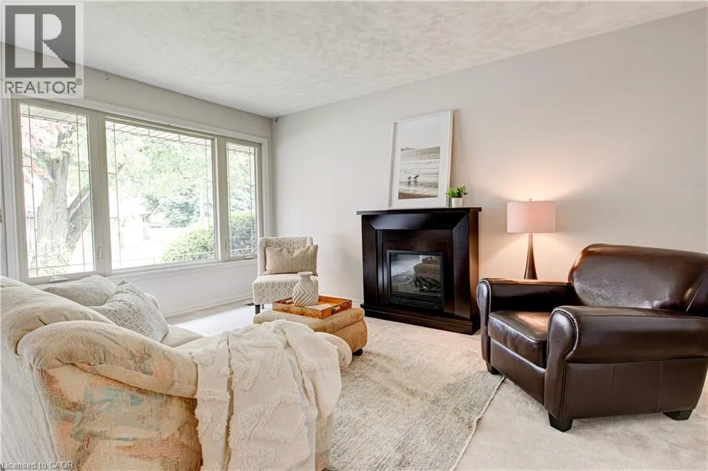 107 LAURIS Avenue