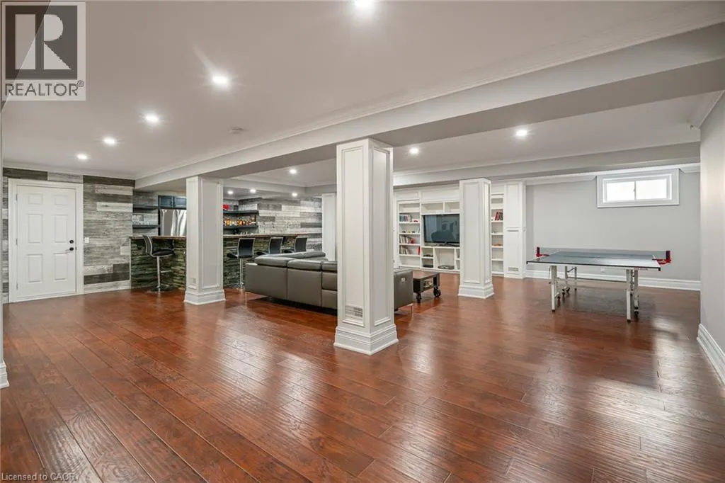 7 SANDALWOOD Crescent