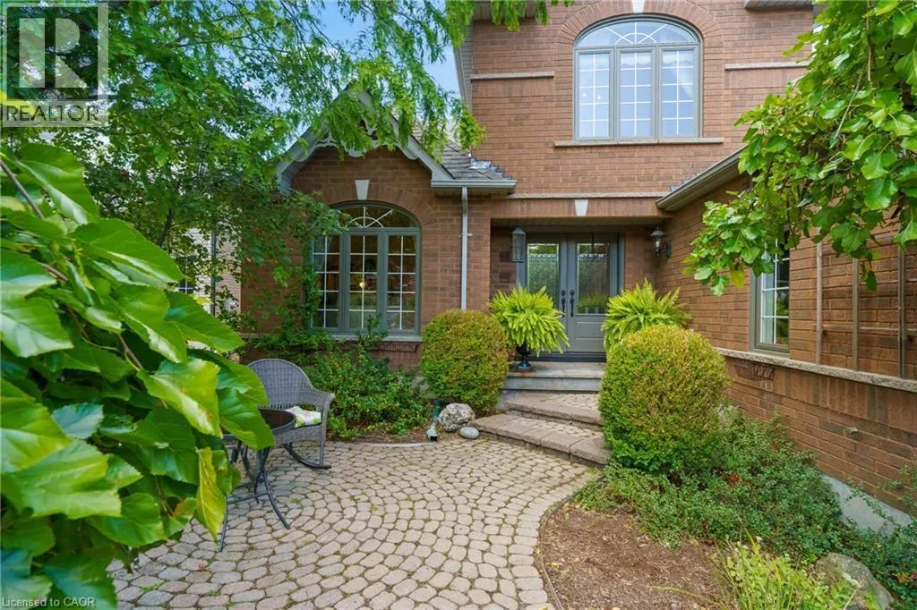3 MAPLEHURST Ridge