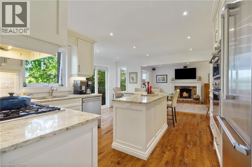 3 MAPLEHURST Ridge