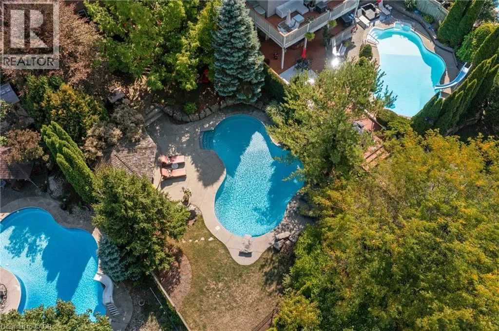 3 MAPLEHURST Ridge