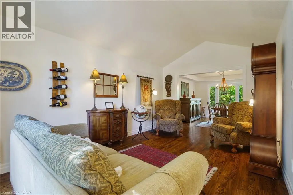 3 MAPLEHURST Ridge