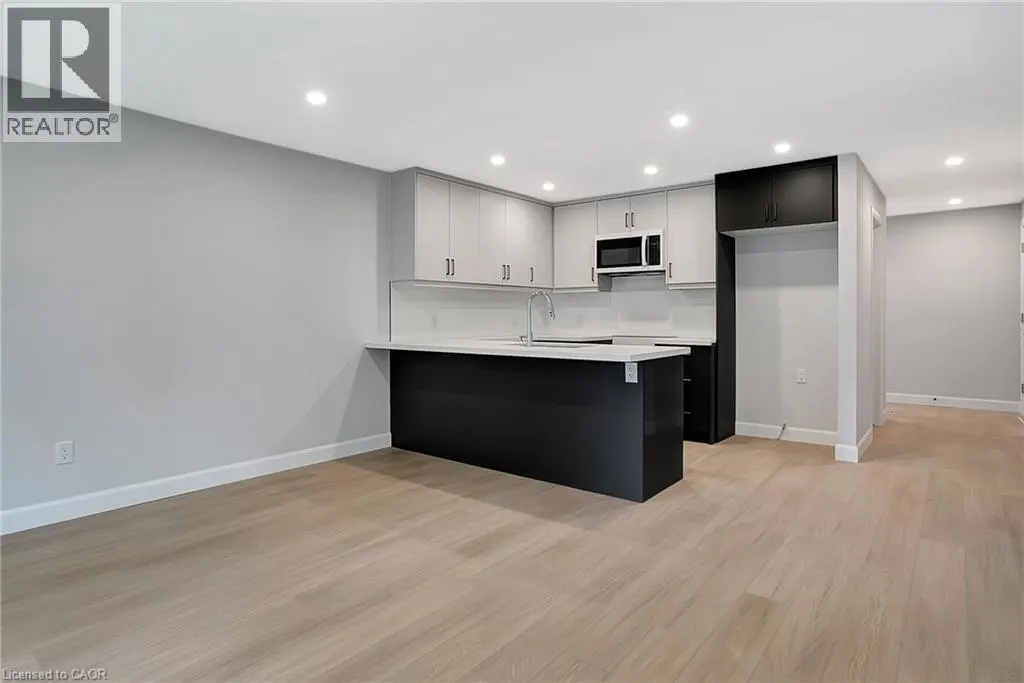 102 SPRUCE Street Unit# 2, #2