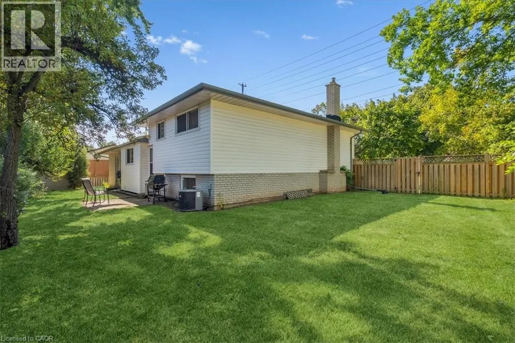 871 FRANCIS Road
