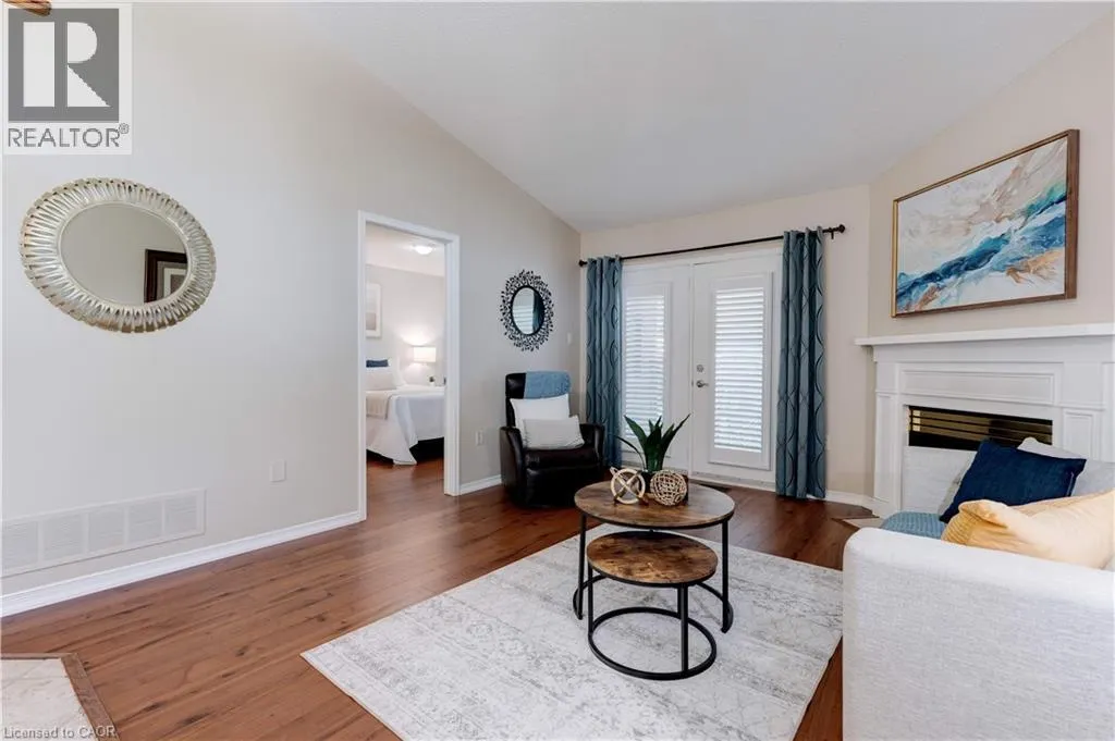 2774 KING Street E Unit# 10, #10