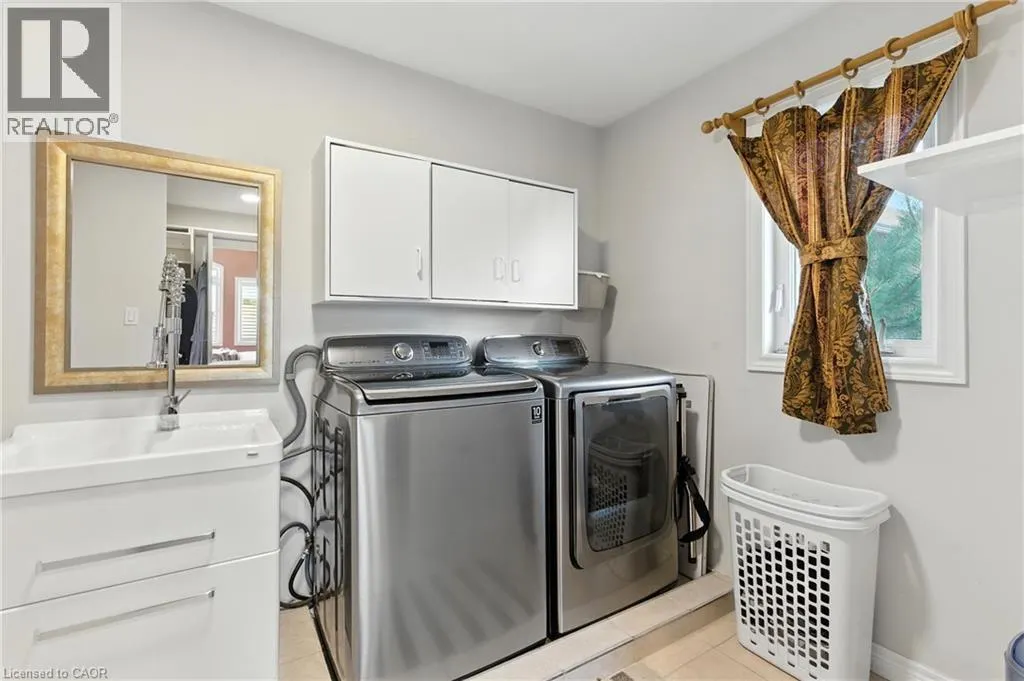 114 ARMOUR Crescent