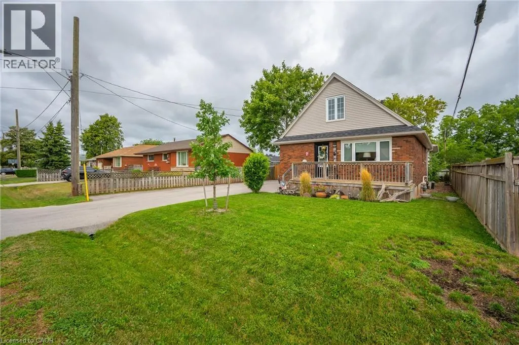 2 CHERRY Avenue