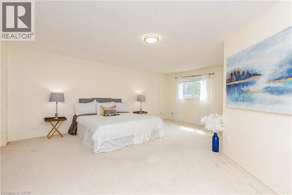 5028 NORTHERN LIGHTS Circle