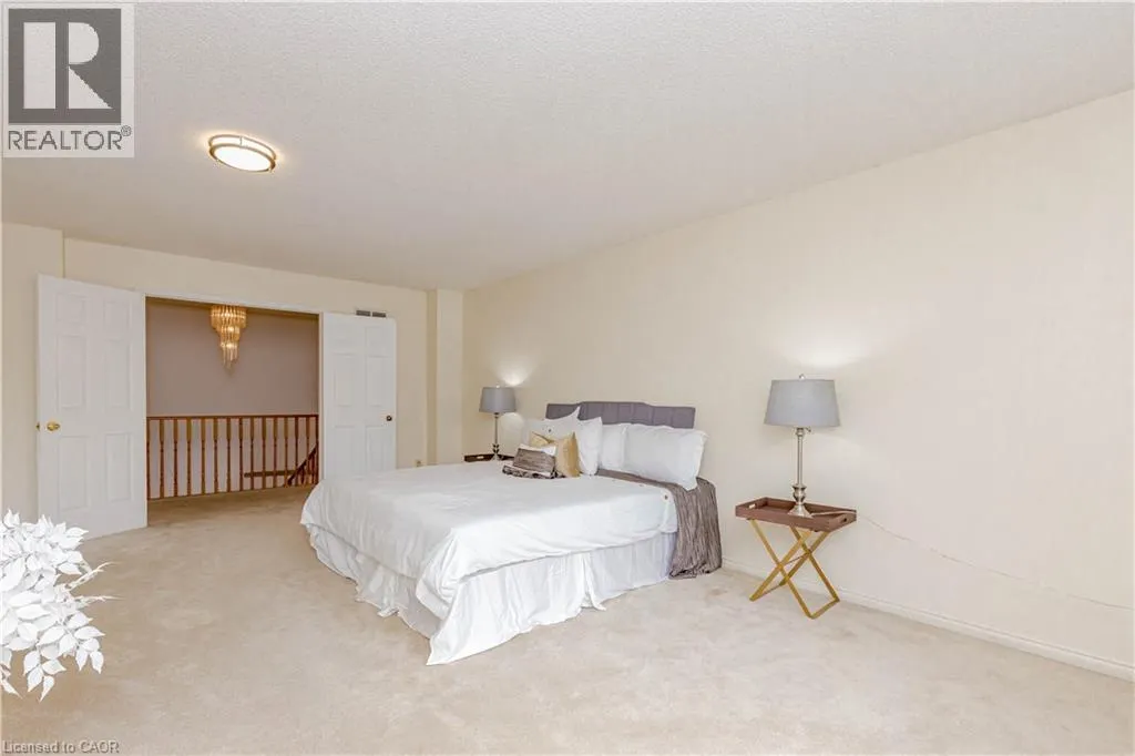 5028 NORTHERN LIGHTS Circle