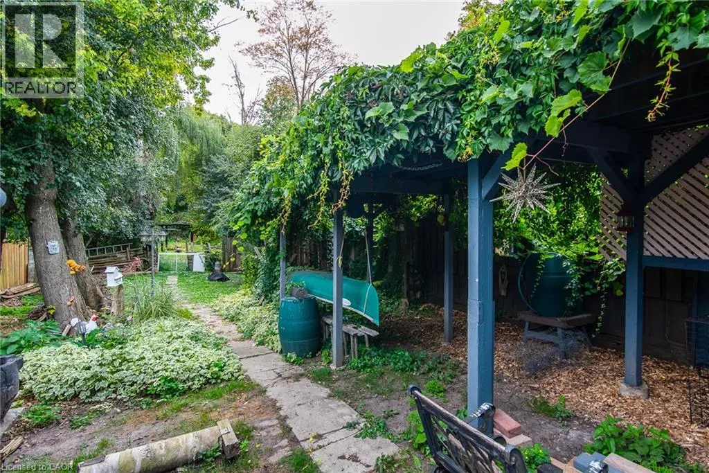 568 STRASBURG Road