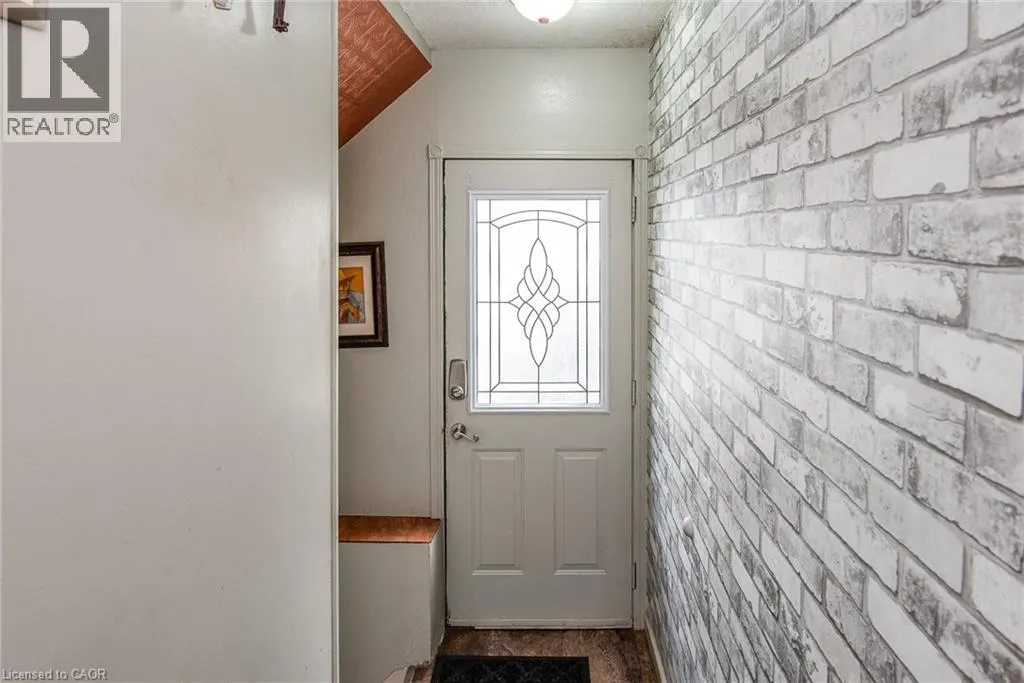 568 STRASBURG Road
