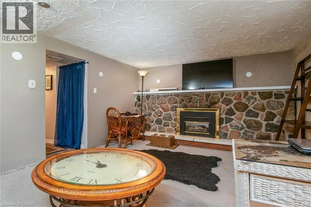 568 STRASBURG Road