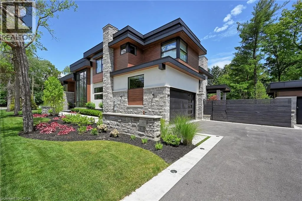 421 CHARTWELL Road