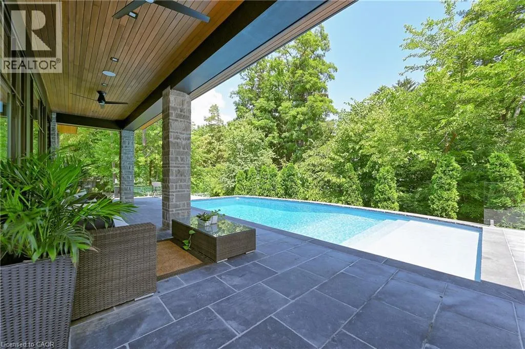 421 CHARTWELL Road
