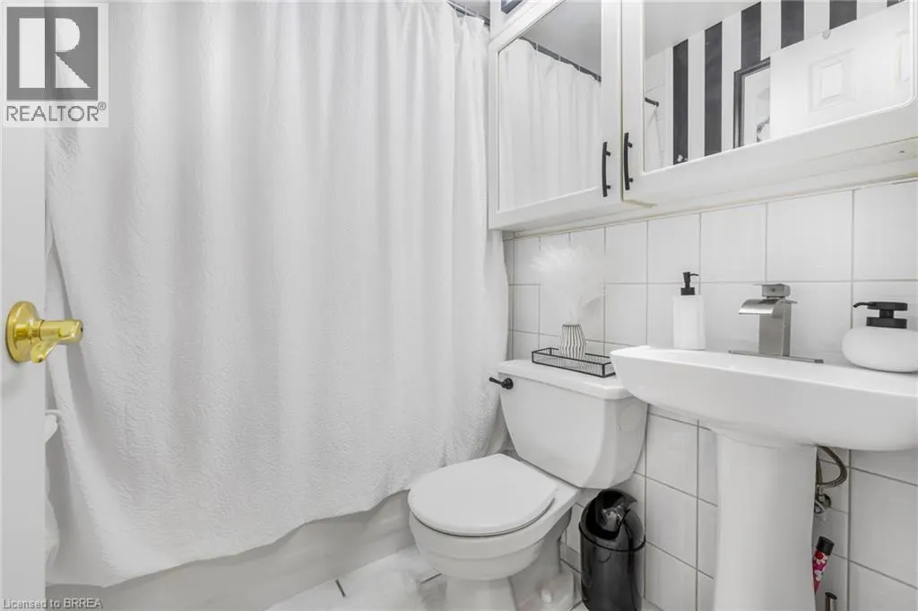 640 GREY Street Unit# 206, #206