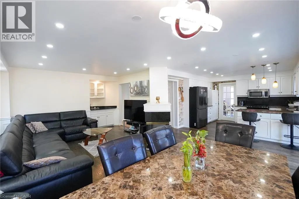 99 DONNICI Drive
