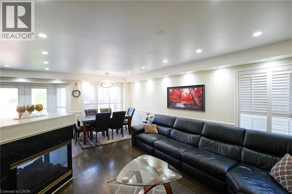99 DONNICI Drive