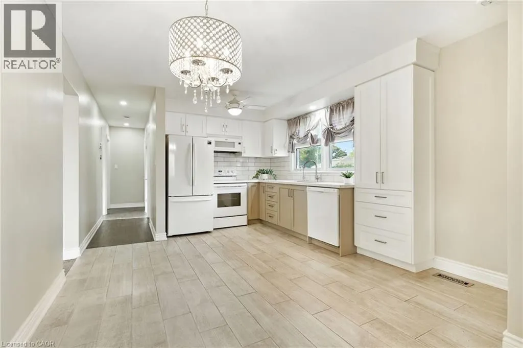174 BROKER Drive