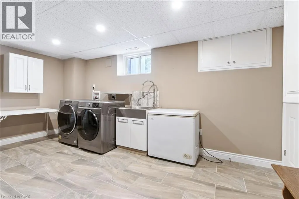 174 BROKER Drive
