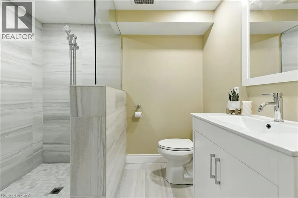 174 BROKER Drive