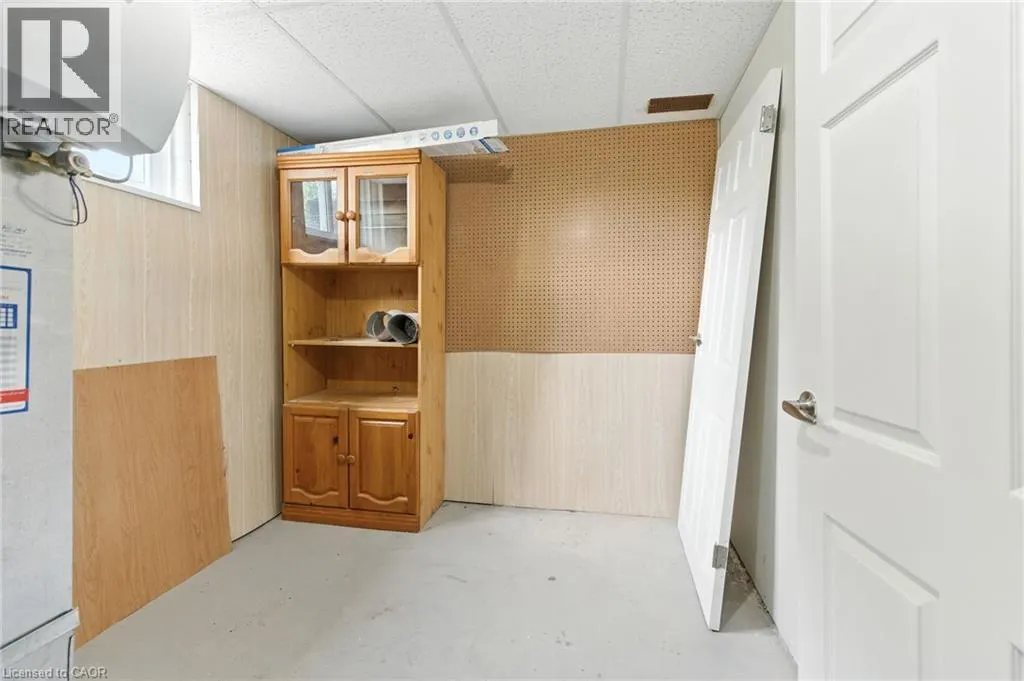 174 BROKER Drive
