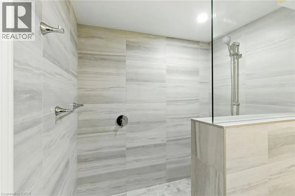 174 BROKER Drive