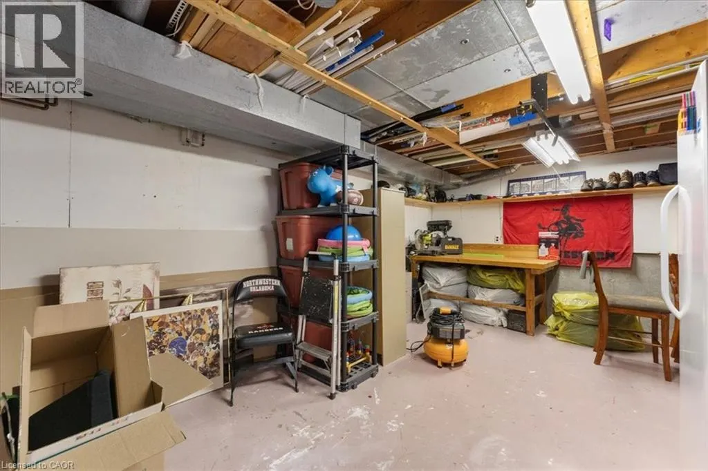 32 DONLY Drive N