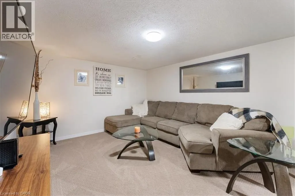 32 DONLY Drive N