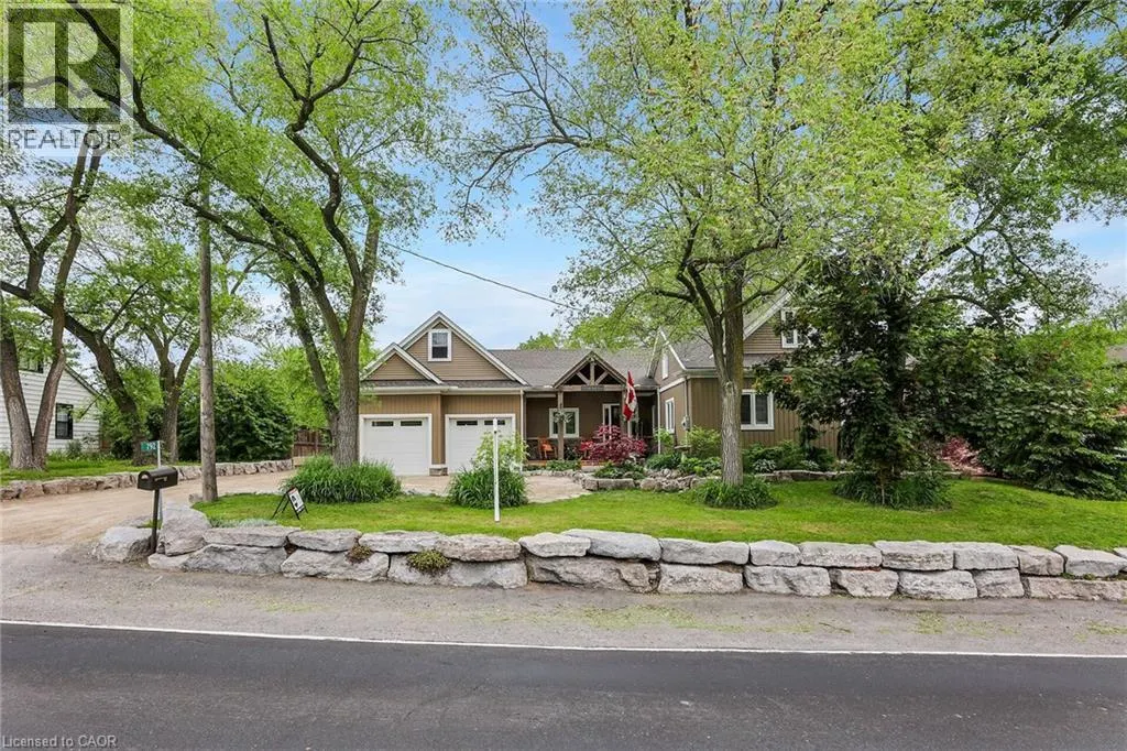 792 OLD YORK Road