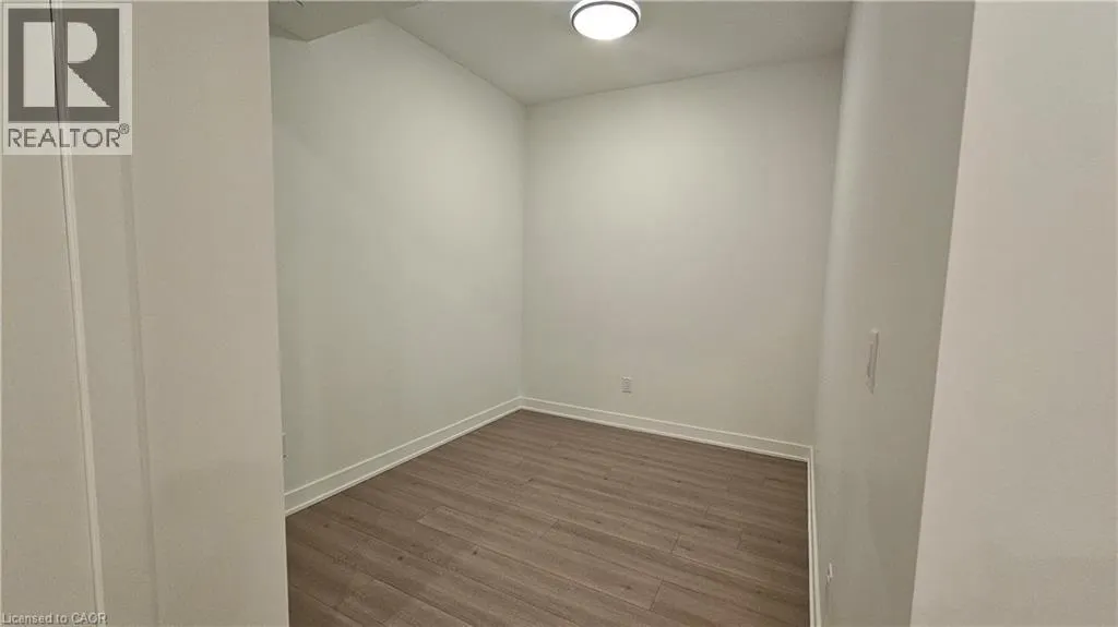 25 WELLINGTON Street S Unit# 2001, #2001