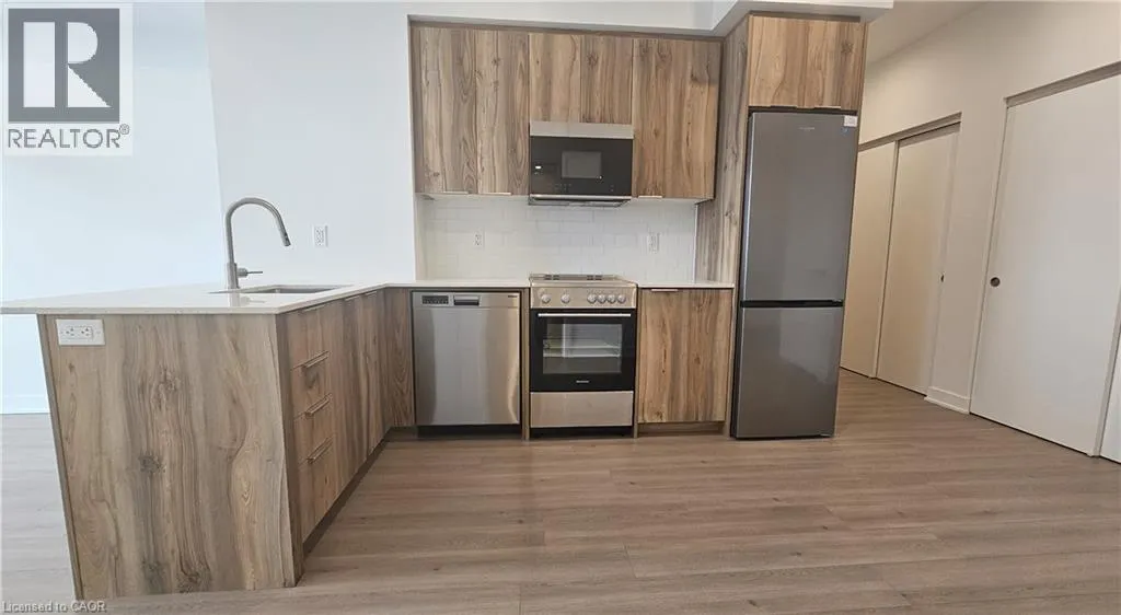 25 WELLINGTON Street S Unit# 2001, #2001