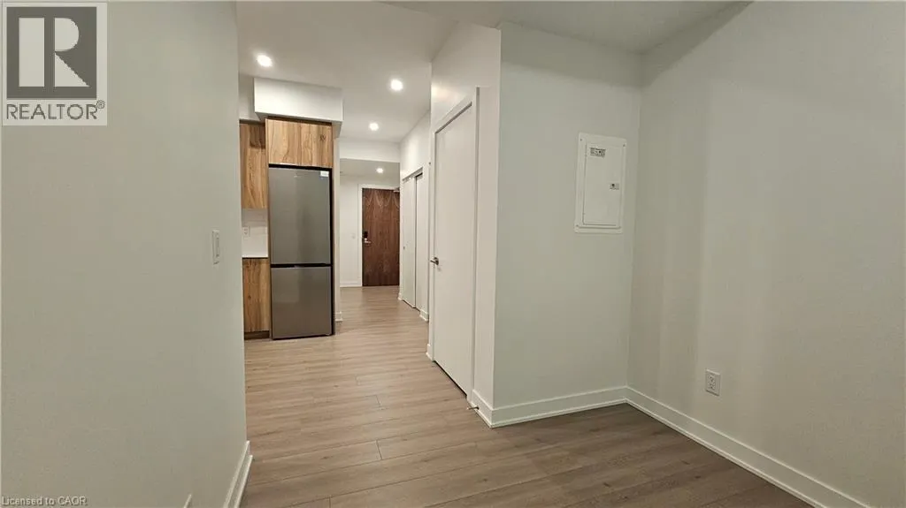 25 WELLINGTON Street S Unit# 2001, #2001