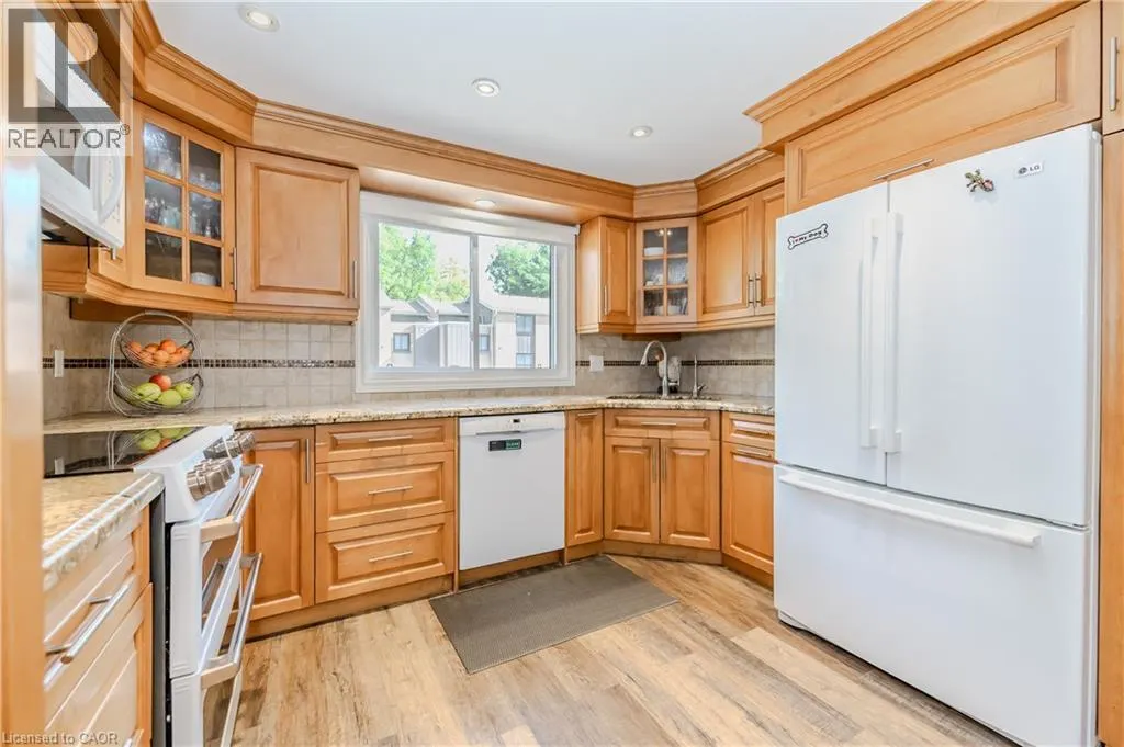 220 SALISBURY Avenue Unit# 28, #28
