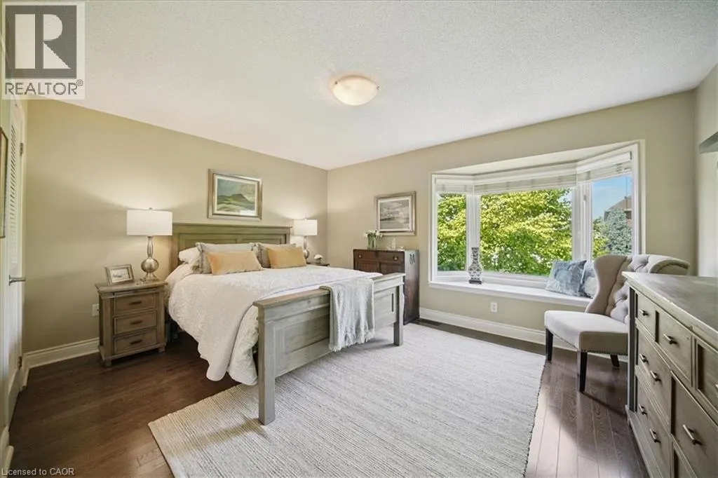 819 HOWDEN Crescent