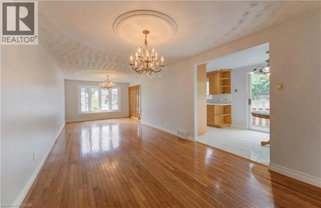 41 HARVEST Court